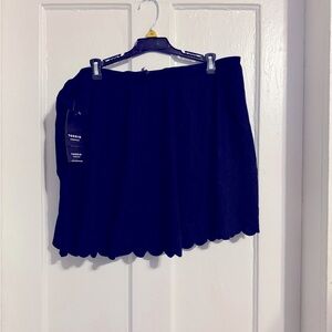 Torrid size 3 scallop swim skirt fully lined NWT